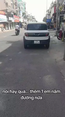 Thêm 1 bé nằm đường nữa
