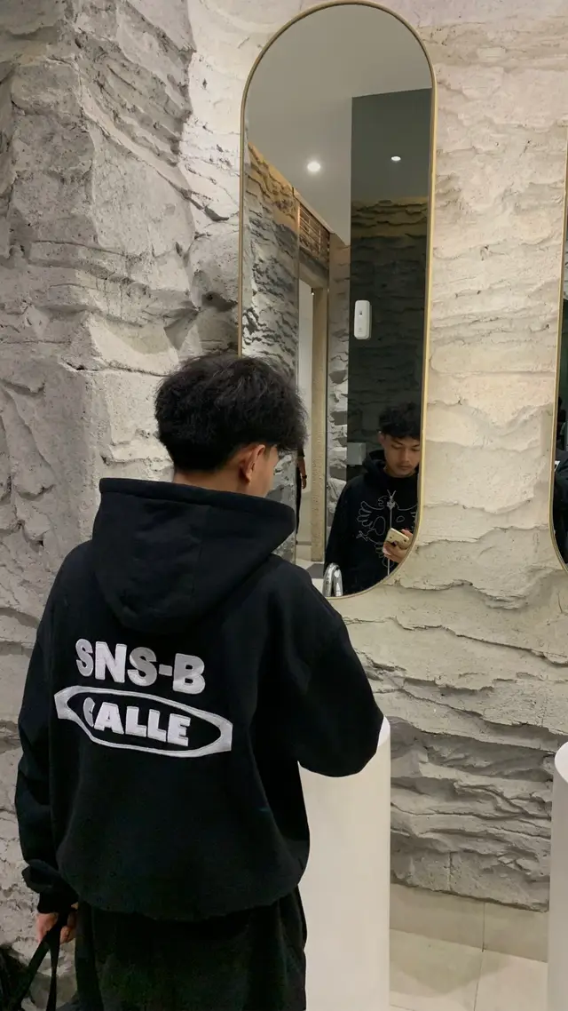 @snsbworld x @CALLE #localbrand #calle #trend #hoodie 