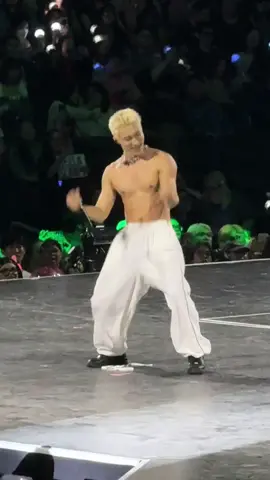 yo i thought i was watching kcon but this looks like the magic mike show 🥵 #from20 #kcon #kconla2025 #kconla #fyp #kpopfyp 