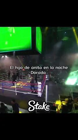 JAJAJAJAJA que hacia ahí #nochedorada #viral #parati #fyp #perú #kick 