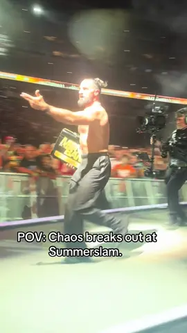 WHAT JUST HAPPENED. @WWE #WWE #SummerSlam 