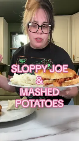 Realistic dinner in my house after a long week #maze #fyp #EasyRecipe #viral #copycat 