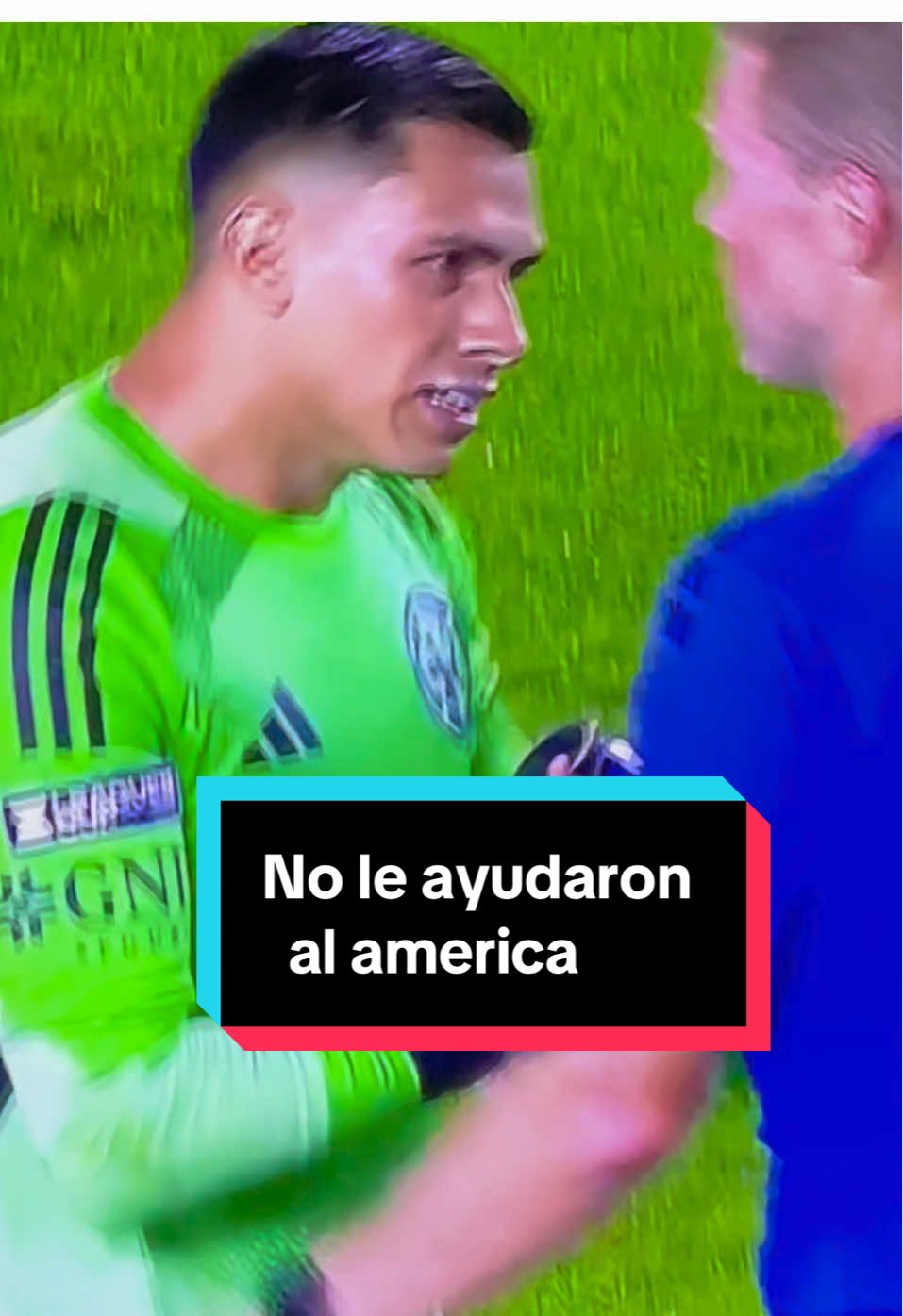 Le expulsan un jugador al América contra el equipo Minnesota. Los reclamos no ayudaron de nada. #Soccer #malagon #expulsion #futbol⚽️ #arbitro 