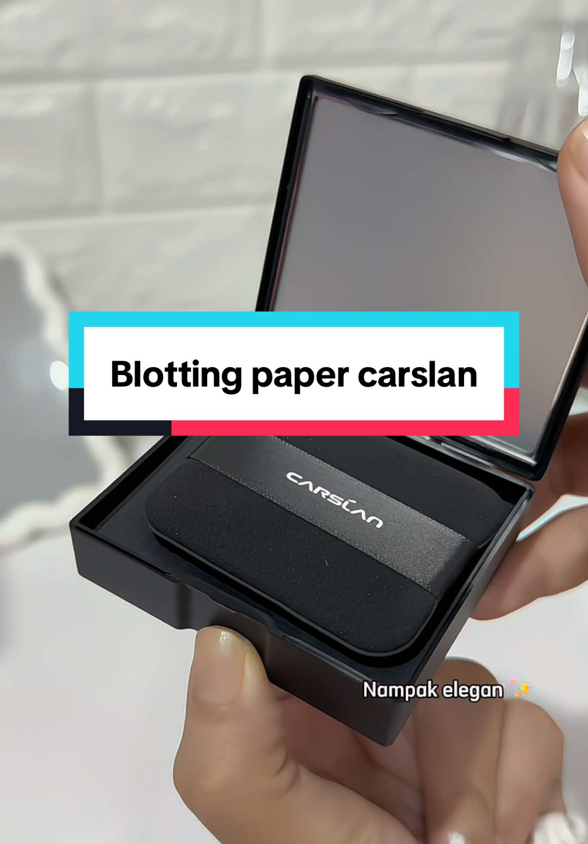 Bye muka berminyak! Tak percaya tengok hasil dia ni memang menjadi  🤩 #carslan #carslanblottingpaper #blottingpaper #matte #nooilyface #beauty 