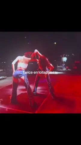 que cool 🔥🔥 #TWICE #twice_lollapalooza #fyp #HONMOON #kpopdemonhunters #netflix 