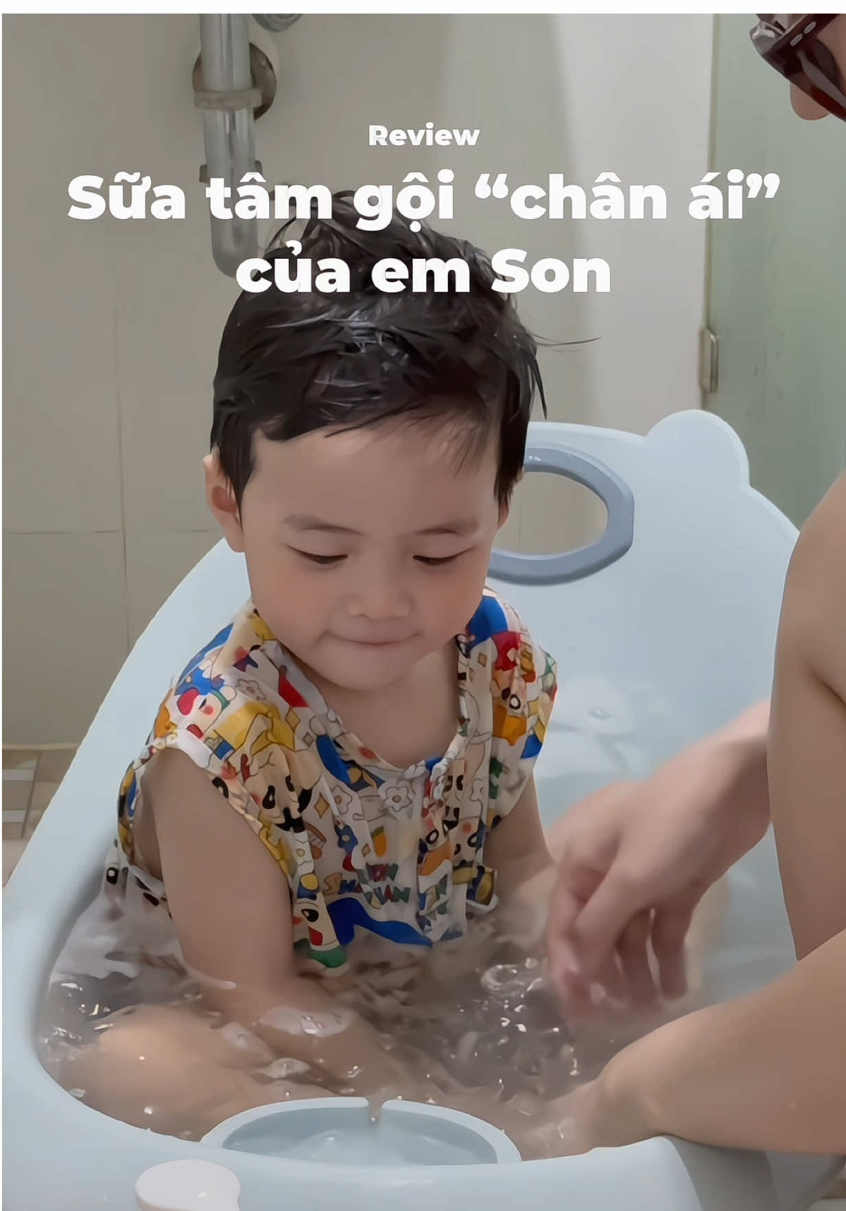 Lâu rồi mới lại review sữa tắm gội “chân ái” của Son iu🫶🏻 dùng hơn năm rồi chưa chê điểm gì ạ😗 #ktmegenz #mevabe #bzubzu #BZUBZUvietnam #suatamchobe 