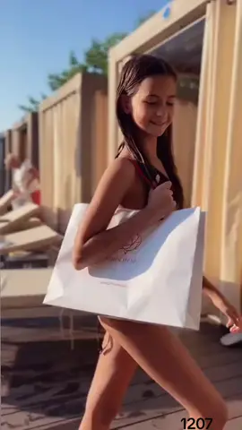 hermosa modelo teen junior 