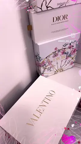 #valentinobeauty #valentino #beauty #makeup #unboxing 