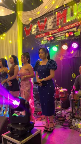 WEWE MUSIC SIAP MENGHIBURMU