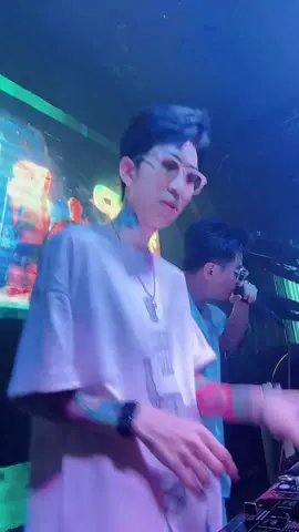 Ông anh lên làm tí video mà làm thằng em đơ cả người 😂 đang óanh cuốn thì chớ #djlamnelly #viralvideo #xuhuong2025 #usb2500track #mcminhmj 