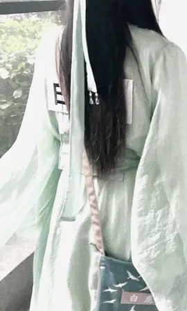 bóng lưng gây thương nhớ