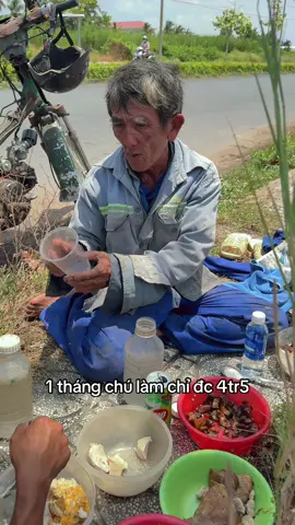 Nay chú được ăn cơm có thịt và cá rồi...! ❤️@Mái Ấm Gia Đình Việt @Hoa Sen Group @Tôn Hoa Sen @Ống Nhựa Hoa Sen #CapCut #xuhuong #fyp #xh #viral #64_vinhlong #VĩnhLong #maiamgiadinhviet 