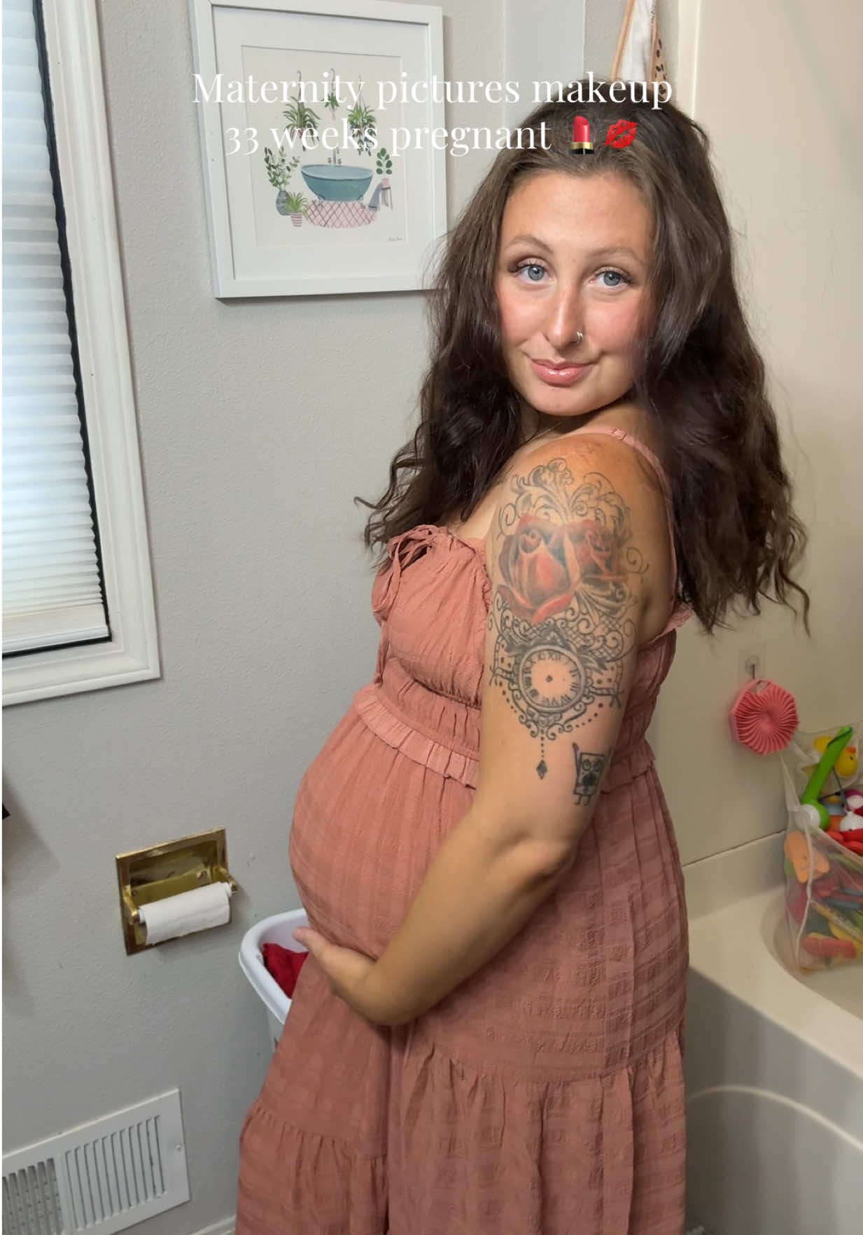 Mama can look good sometimes too 😜 #MomsofTikTok #3under3 #momtent #typecmom #pregnant #momlife #maternityphotoshoot 