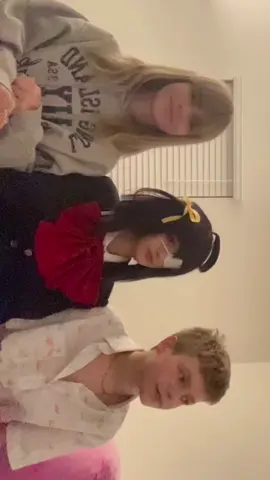 I’m crying this video is so cute #rikkatakanashi #rikkatakanashicosplay #fypシ #rikkacosplay #lovechunibyoandotherdelusions 