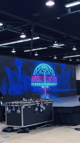 @FitExpo: A Fitness Experience recap for today. Got to see our friend’s competition in men’s physique @Musclecontest International while at the expo in Anaheim. I also met @Jay Cutler and got to take a photo with him! I was hyped that I at least got to tell him thank you for the motivation; I was only able to see @Sam Sulek and @Patty from afar but it was still so sick to see them 🤘🏼 Overall great first time experience and definitely motivated for me to continue my journey 💪🏼 #anaheim #Fitness #fitexpo #samsulek #leanbeefpatty #jaycutler #bodybuilding #bodybuildingprep #bodybuilder #musclecontest #california #expo #fyp 