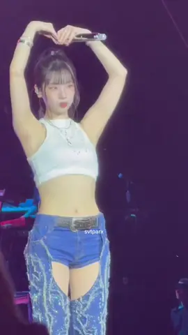 Dahyun looks so pretty with her bangs 😌 #twice #Dahyun #najeongmosajimidachaetzu #twice_at_lollapalooza #creditstotheownerofthisvideo 