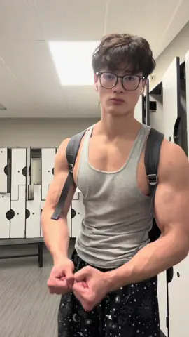 Loose beater 🥀🥀 #fyp #aesthetic #gym #physique #asian #chest 