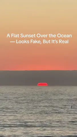 Captured a sunset — but the sun looked like a glowing brick! This is a real atmospheric phenomenon called a superior mirage. It happens when cooler air sits below warmer air over the ocean. The light bends and makes the sun appear sliced or floating. Nature’s special effects at their best.  #Закат #Мираж #SunsetMirage #AtmosphericPhenomenon #OceanSunset #RefractionMagic #FenómenoÓptico