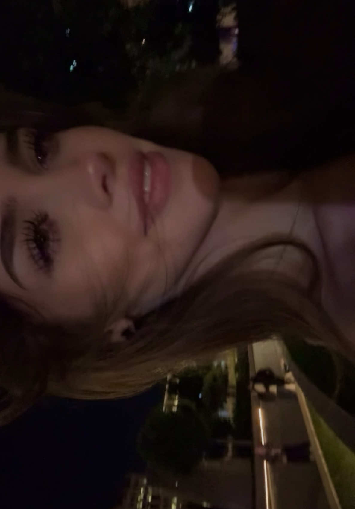 💋