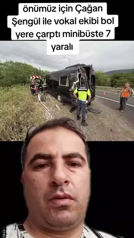 ünlü müzisyen Çağan Şengül ve ekibini taşıyan minibüs bariyere çarptı 7 kişi yaralandı  #müzisyen #çağanşengül #trafikkazası 
