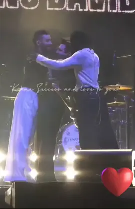 @KYANA FANENE this is for you!! It was your last performance with the band and @Damiano David last night!! 😥 😥 Thank you for your amazing, angelic backing vocals!! You will be really missed!! ❤ @Nick Diiorio @Keys @George Lovett @Liv Slingerland 