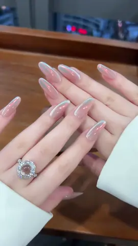 #nailtrend2025 #castlecorenails #nails2inspire #nailbox #glitternails #nailvn #nailhanoi 