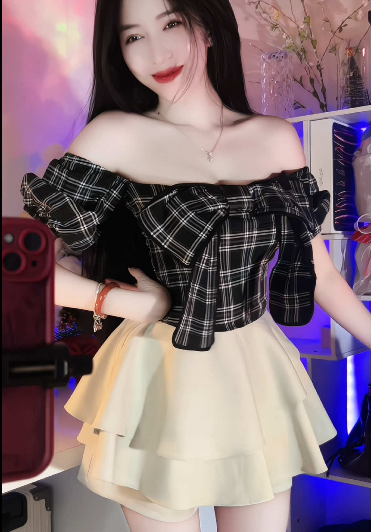 Hách dáng nữa #sarahduongreview #sarahduongvlog #sarahduonglive #reviewquanao #reviewlamdep #thoitrangnu #chanvay #chanvayxinh #quanvay 
