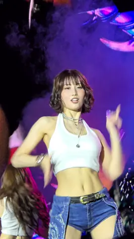 Momo during I Cant Stop Me at lolla, the power she holds!! #twice #momo #momotwice 