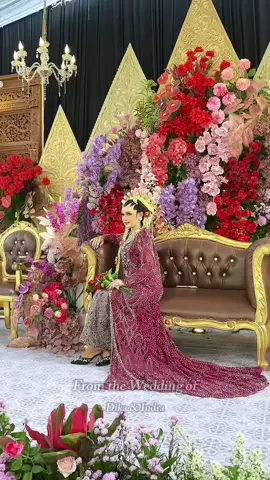 Masyaallah cantik bgt kan mantenku hari ini #candraalvioramuangawi #muangawi #periasngawi #makeupweddingngawi #muamadiun #paketweddingngawi #paketpernikahanngawi 