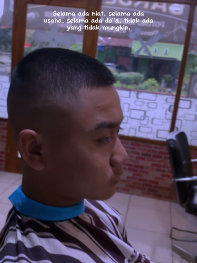 Nyukur TNI ❎ Nyukur PASKIBRA✅ . cukuran paskibra nih boss,, senggol dong😄 . #buzzcut  #highfade  #cukurcepak  #cukurtentara  #paskibra  #fyppppppppppppppppppppppp 