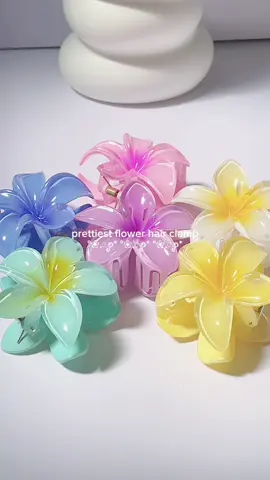 Flower hair clamps supremacy 🥰 #flowerhairclamp #hairclamp #clamp #flower #🌸 #💗 #fyp 