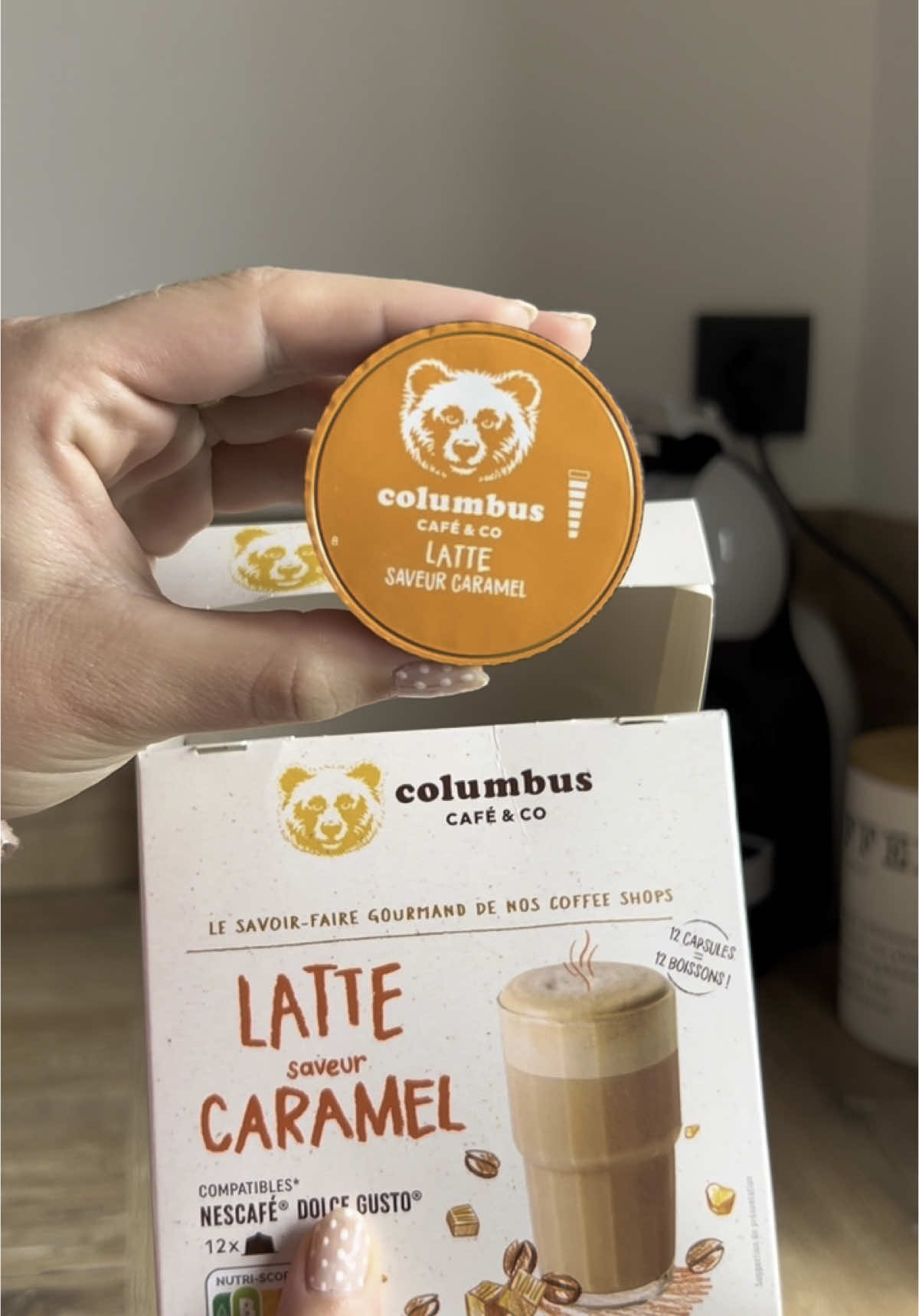 en partenariat avec columbus café J’ai pu tester les deux nouveautés de chez @columbus_cafe, et j’ai adoré le latte saveur caramel ! ☕️ Les capsules Columbus font partie de ma morning routine…  #columbuscafe #fyp #fypシ゚ #pt #pourtoi #ugc #creatorugc 