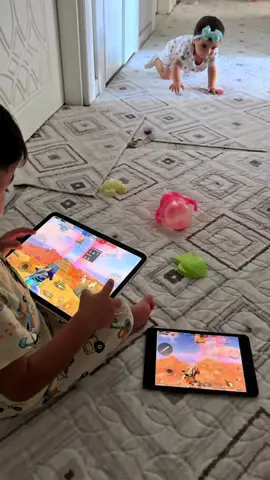 DO YOU THINK DEVICE OR GAMING? #pubg #pubgm #asabipubg #asabijr #pubgnextstarprogram #TikTokLiVE 