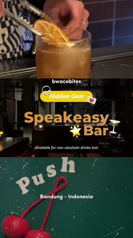 Hidden speakeasy bar di Bandung 🌟❤️‍🔥 cozy banget buat nongkrong sore pake playlist city pop 🏙️  . 📍Norm Radio Bar, Bandung  . #normradiobar #bandungplacetogo #kulinerbandung #bandungplacetogo #bwacebites 