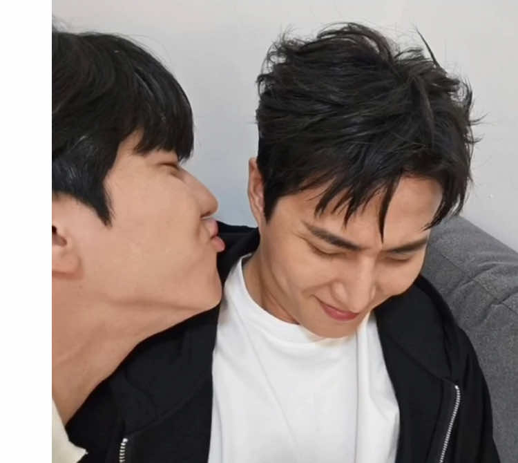 clingy dowoon whenever he is with his youngk hyung🐶🦊 #영케이 #YOUNGK #도운 #윤도운 #데이식스 #DAY6 #DOWOON #youngkedit #day6youngk #dowoonedit #day6dowoon #day6edit #briwoon #foryoupage #fyp #kpopfyp 