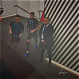 دخول كتيبه الاجتين بقياده ميسي 🔥😮‍💨 @الشيخ لامين 𓃵 #تيم_اسـاطيـر_الـدفـاع_🔥👿 #تيم_مصممين_اوربا💎 #تيم_مصممين_الوزراء💎 #حمودي_ديباي🍋 #المصمم_لاڪس💎🔥 #explore #humor 