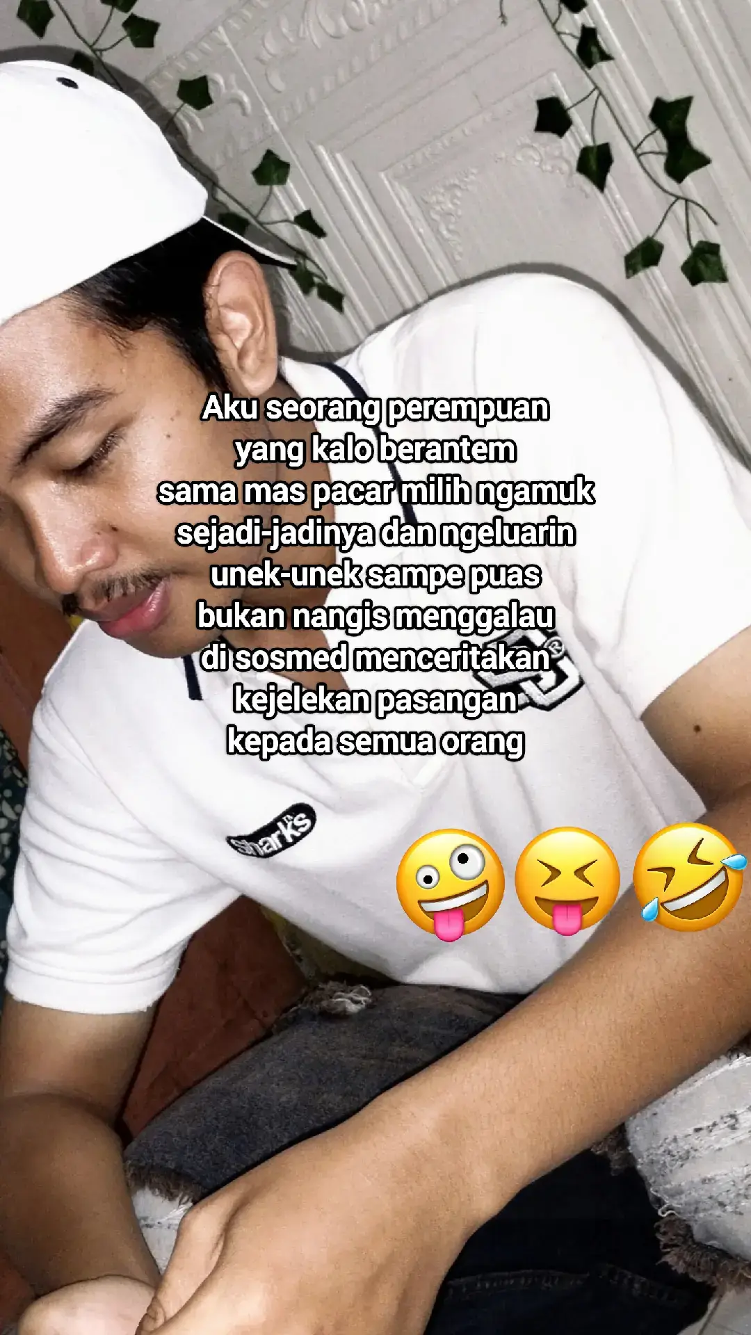 Hubungan dah 6 tahun berantemnya setaun sekali ini jangan di samain dengan yg hubungan baru seumur 🌽 tapi berantem dan menggalaunya tiap waktu 🥴 bahagianya gacor asli gak suka pura-pura padahal aslinya menderita kek si dia yg pernah dzolimin aku 🫵🏻🤪 kocak gak tuh 🤣