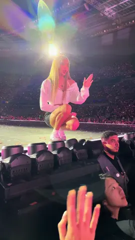 Give me credits if u use: @ Altarius77 Seeing them for the first time in Paris😭😭#blackpink #paris #fyp #stadedefrance 