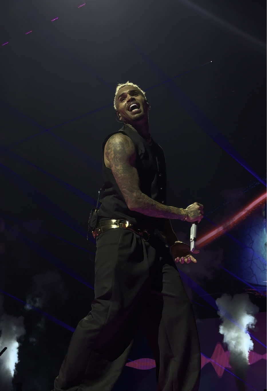 Don’t wake me up 💤 @chrisbrownofficial #chrisbrown #breezybowl #concerts #fyp #foryоu 