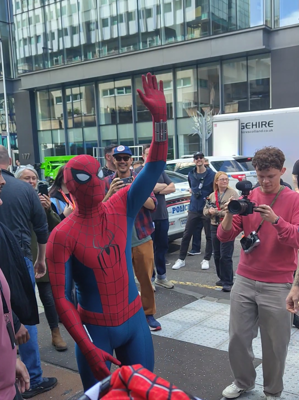 bumped into Spiderman  #tomholland #spiderman #spidermanglasgow #spidermanbrandnewday #film #glasgow #marvel #brandnewday  #movie #filming #superhero #hulk #zendaya #wow #fyp #spidermannowayhome 