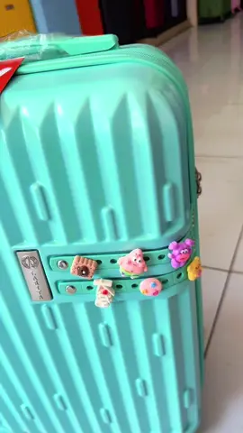 Larit Charmx #MIAvn #ReviewVali #DuLichXanh  