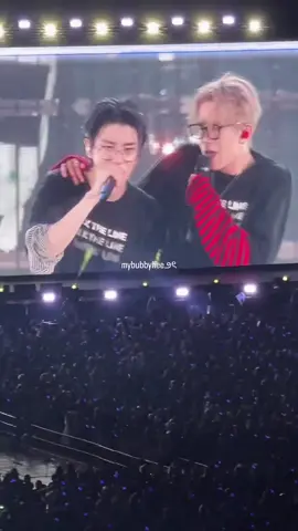 oh my god Jake and heeseung shout out Wtl in the line in japan day2  Enhypen World Tour 'Walk The Line' In Japan-Summer Edition Day2  #jake #heeseung 