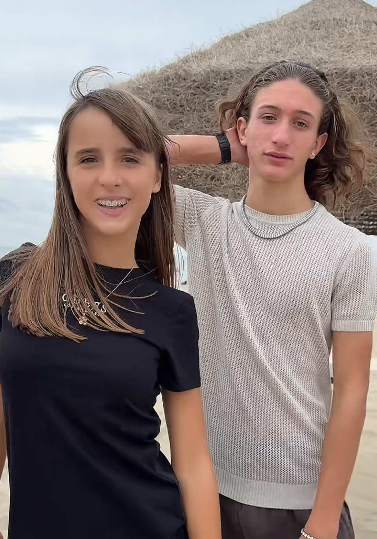 Sono in vacanza con il mio crush @mattia 😁 ed é più dolce del solito! @__ireneiurcotta__ mi dispiace! @GUESS 