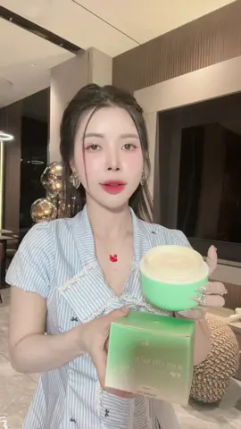Trắng k bết rít
