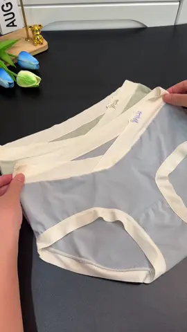 Bầu bì thì chị em chuyển sang quần này đi,thiết kế cạp chéo ko bị cấn bụng bầu,vải thun lạnh mặc mát lắm lun 🥰#quanlotbau #mebau #xuhuong 