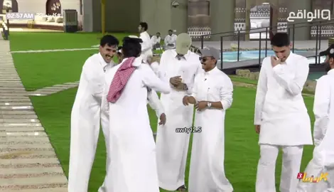 علي كيف يقلد محمد وسعد وعبدالعزيز جننوهم بدق الجنوب 😂😂😂#علي_الحارثي #عبدالعزيز_الحارثي #سعد_ال_مخفور #محمد_ال_راجح @علي بن عواض @عبدالعزيز الحارثي ✨ @سعد آل مخفور 💙 @محمد ال راجح | في الواقع 📺🎙️ 