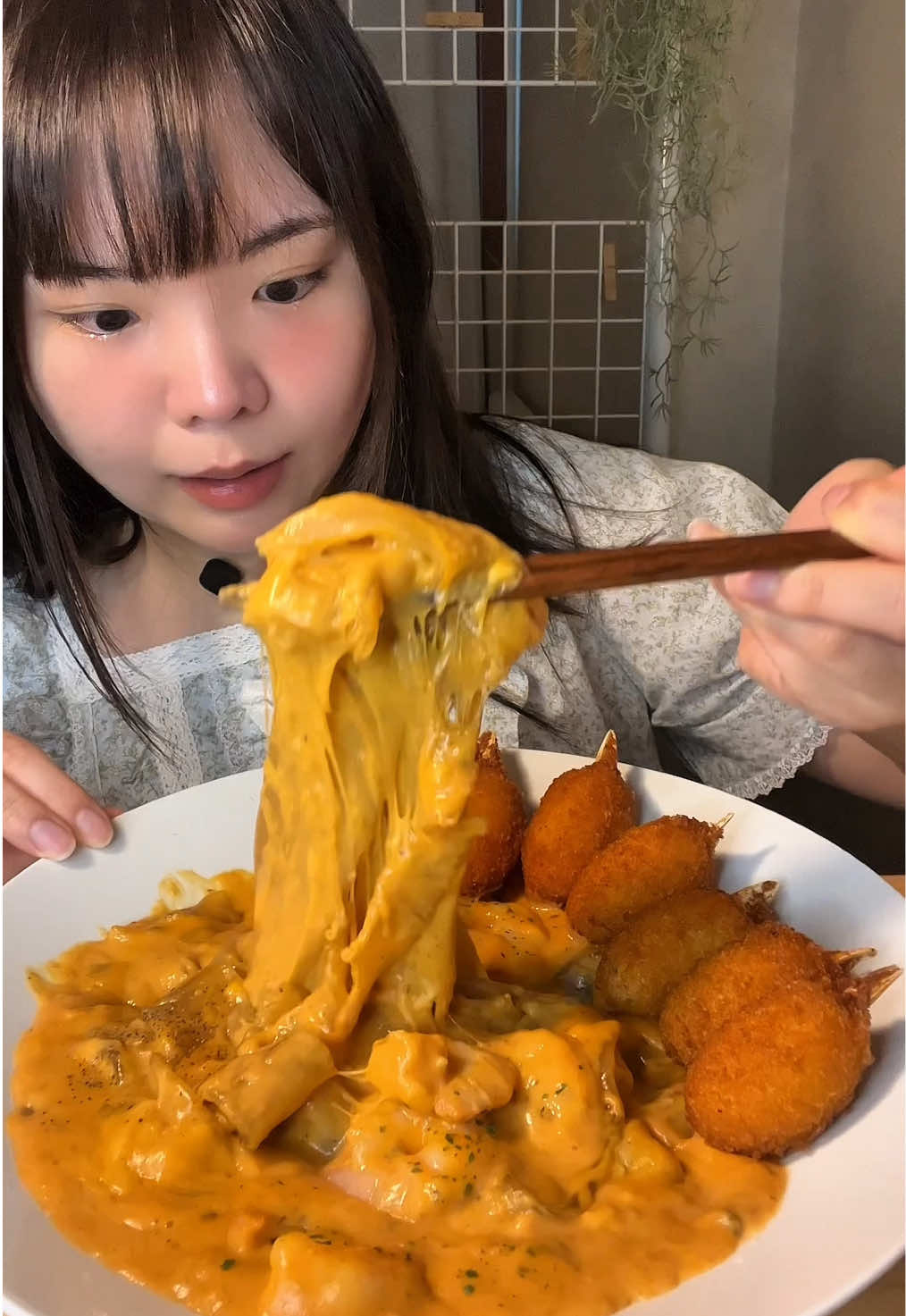 Buldak + Cream + Glass Noodles🔥 치즈 세주먹 넣은 불닭크림중국당면 만들어 먹기! 중국당면 전날 미리 불려서 만들어먹었어요! 고냥 시판소스에 불닭소스 촵촵 넣고 피자치즈 드음뿍 넣으면 끝이니깐 만들어 먹어보세여.. 진짜 존맛이잔아.. #mukbang #eating #먹방 #먹방asmr #大食い #咀嚼音 #飯テロ #モッパン #KoreanMukbang #fyp #asmr #추천 #중국당면 #불닭볶음면 #크림중국당면 #불닭크림중국당면 #buldak #creamySpicyNoodles #Koreanfood 