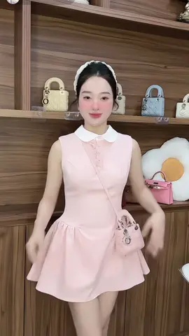 Váy hồng new hot em về thêm #huyenthuhoang #xhtiktok  #viral  #trend 