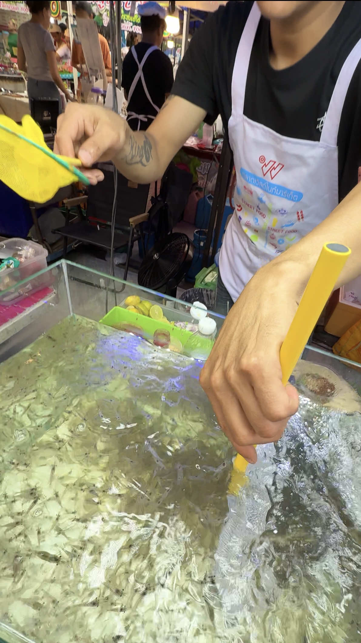 Spicy Dancing Shrimps Salad In Bangkok 🔍 Business name  Dancing Shrimps Salad  📍Address World Market  109/17 Thawi Watthana, Bangkok 10170, Thailand 💵 Price  60 baht/$ 1.75 USD