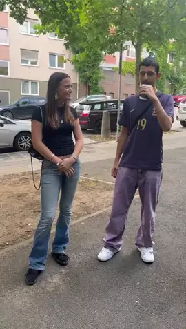 #straßenumtrage #ofbeat #of #beat #wievielistdeinoutfitwert #esan #knuspi #knusperreis #tv #knuspitv #OFBEAT #rickowens #outfit @Knuspi.tv #abcxyz #fy #fyp #tiktok #tiktokgönnmalviral 